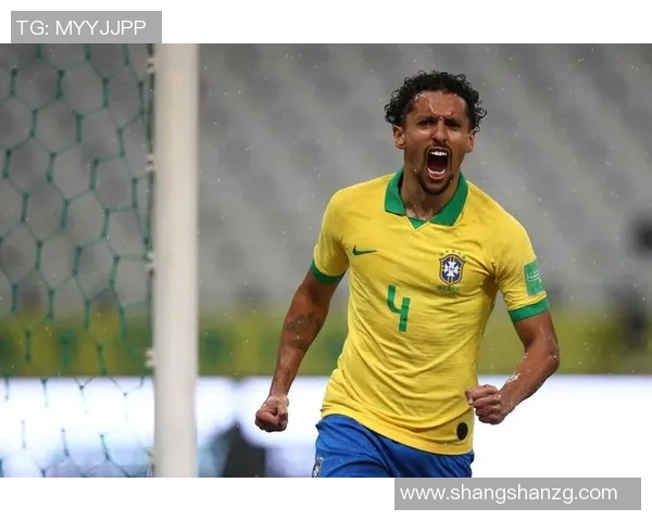 足球明星中谁最关心和保护队友的表现与故事解析 足球明星中谁最关心和保护队友的表现与故事解析