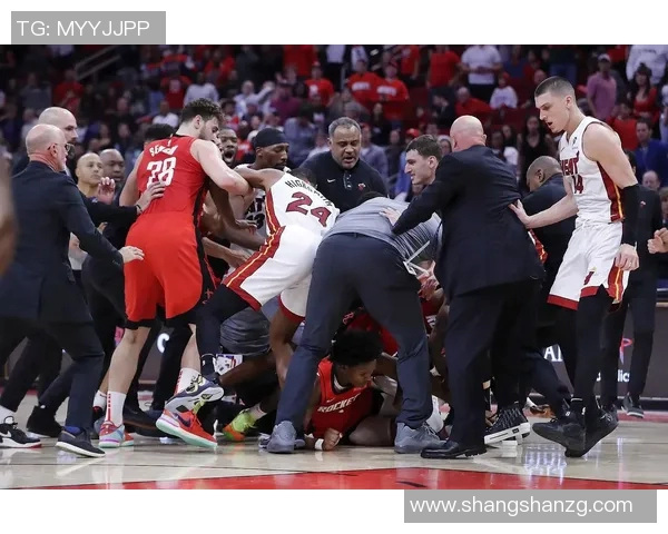 火箭队与尼克斯激战回顾20200225精彩瞬间与球员表现分析 火箭队与尼克斯激战回顾20200225精彩瞬间与球员表现分析